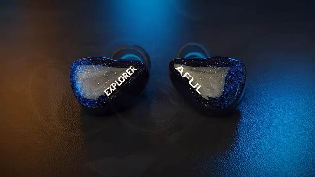 Aful Explorer IEMs tested for gaming on desk setup